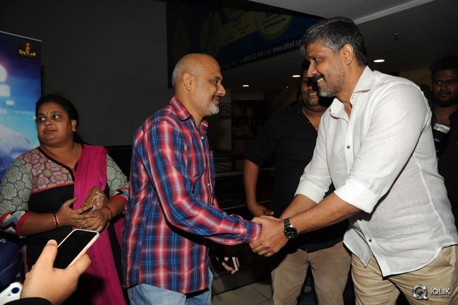 Celebs-at-Cheekati-Raajyam-Movie-Premier-Show